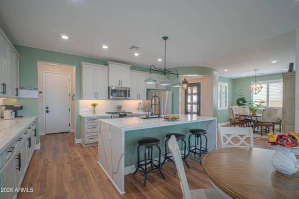 10653 E TEXAS Avenue, Mesa, AZ 85212