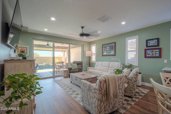 10653 E TEXAS Avenue, Mesa, AZ 85212
