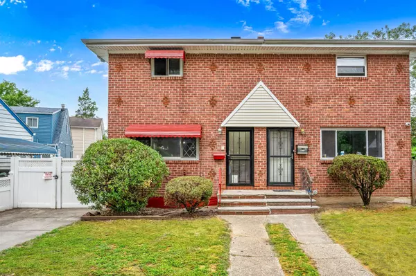 132-20 Farmers Blvd, St. Albans, NY 11434