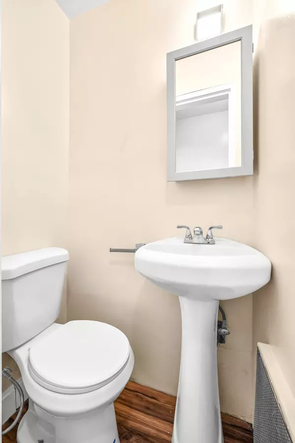 132-20 Farmers Blvd, St. Albans, NY 11434