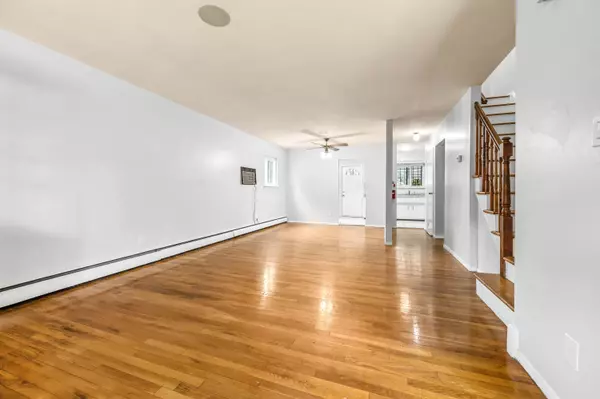 132-20 Farmers Blvd, St. Albans, NY 11434