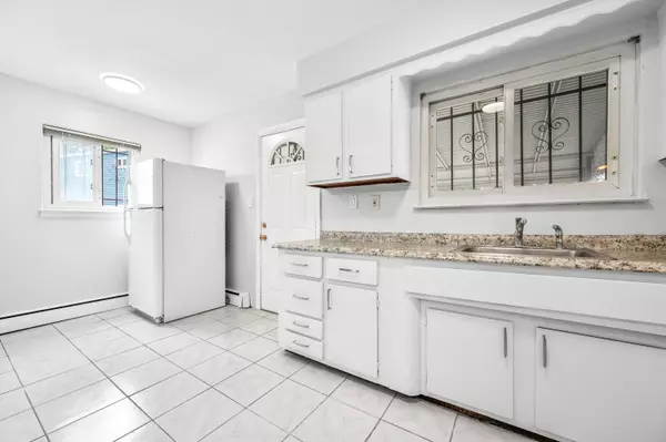 132-20 Farmers Blvd, St. Albans, NY 11434