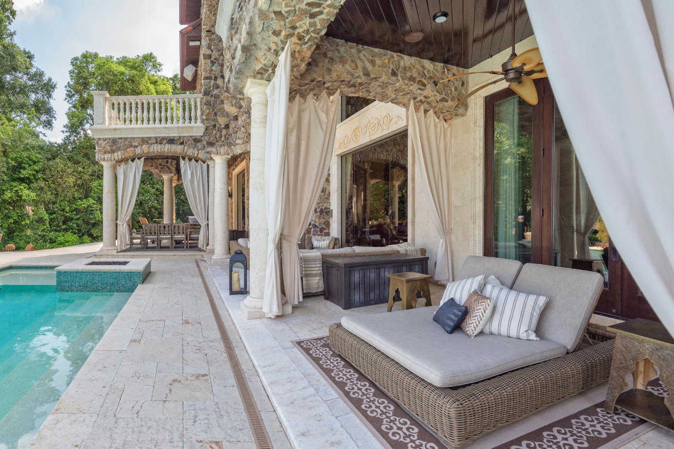 Summer Inspo: 6 Ideas for Your Outdoor Entertainment Space