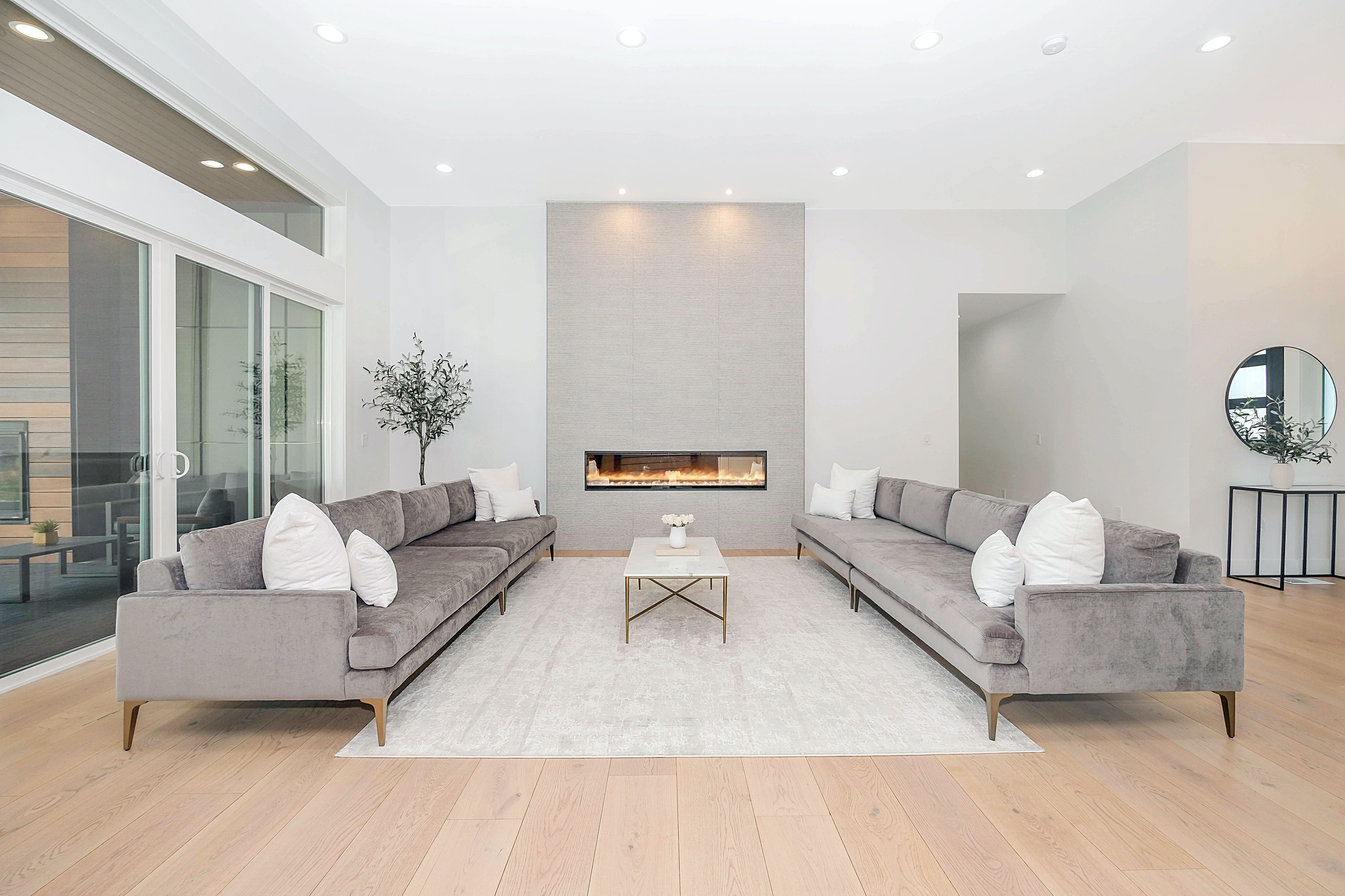 Do I Need a Real Estate Lawyer? What to Look for & Why It's Important