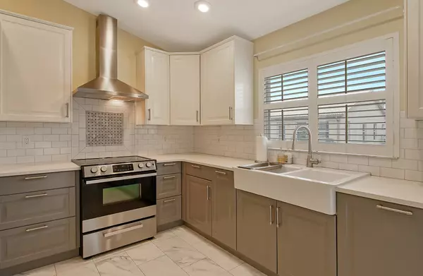 Sarasota, FL 34233-1607,4147 Marseilles Ave