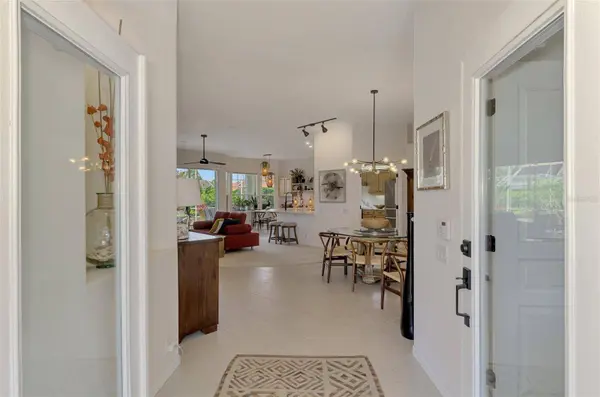 5854 FAIRWOODS CIR, Sarasota, FL 34243