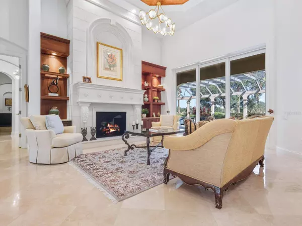 4085 FOUNDERS CLUB DR, Sarasota, FL 34240