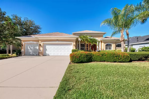 6610 COOPERS HAWK CT, Lakewood Ranch, FL 34202