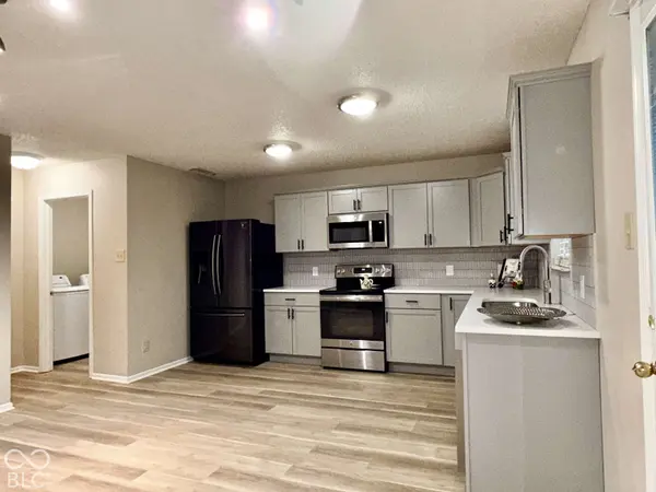 13506 Allegiance DR, Fishers, IN 46037
