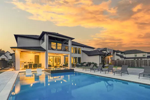 10138 Regatta Shore DR, Missouri City, TX 77459