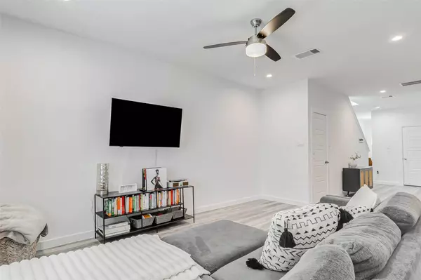 12318 Basilwood DR, Houston, TX 77047