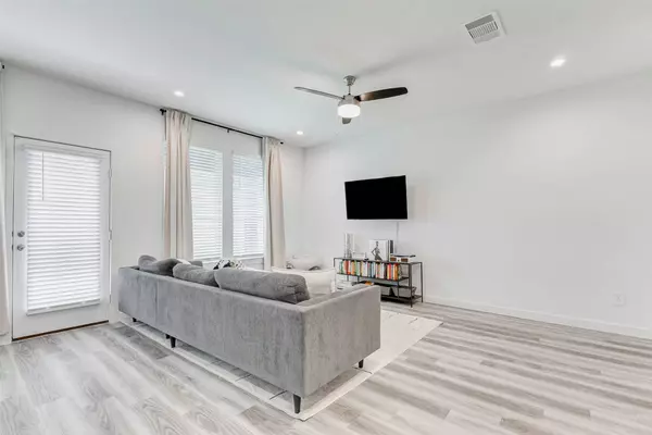 12318 Basilwood DR, Houston, TX 77047