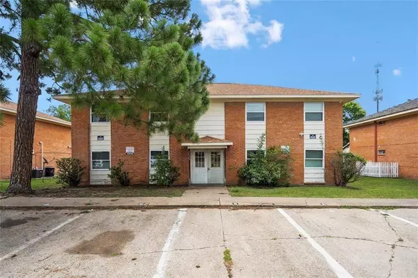 3532 Midwest DR #C, Bryan, TX 77802