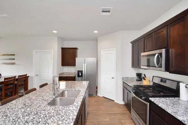 1602 Brownwood Ridge CT, Richmond, TX 77469