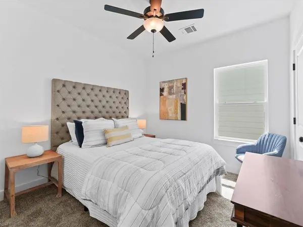 1448 Dewalt ST, Houston, TX 77088