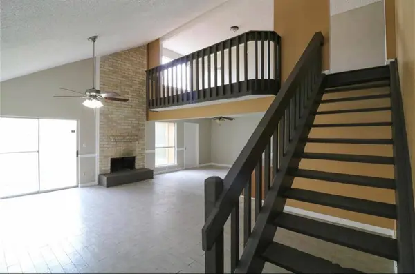 6111 Briar Glade DR, Houston, TX 77072