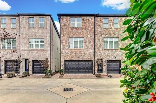2722 Dolce Oaks DR, Houston, TX 77007