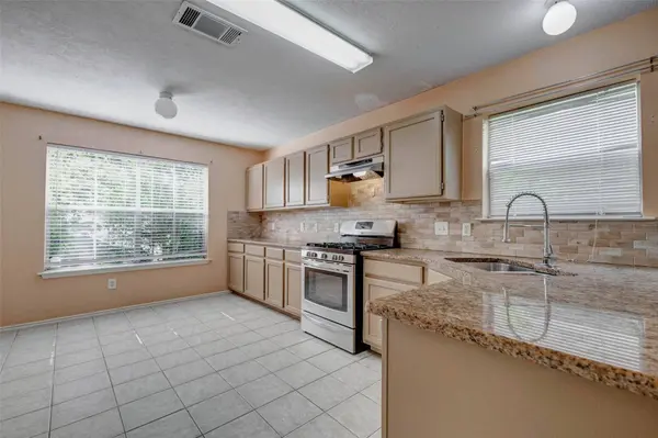 11956 Braes Park DR, Houston, TX 77071