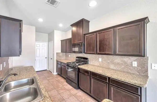 6043 Shelbourne Park LN, Houston, TX 77084