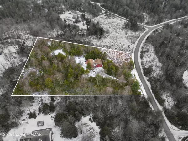 164 Iroquois TRL, Long Pond, PA 18334