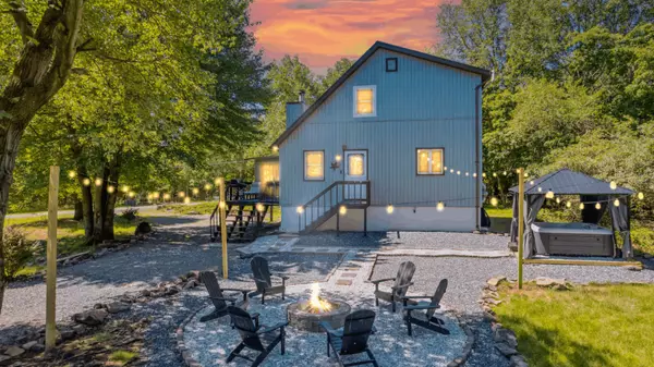feature image of 104 Acorn Ln, Albrightsville PA