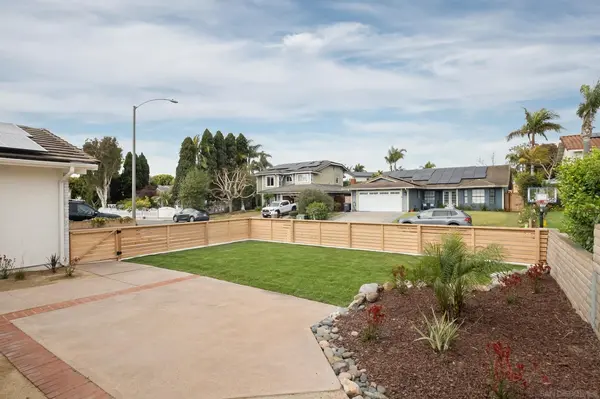 3985 Syme Dr, Carlsbad, CA 92008-3569