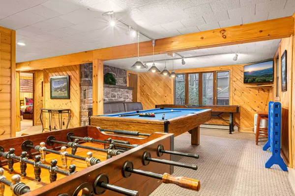 33 Skye DR Drive, Lake Harmony, PA 18624