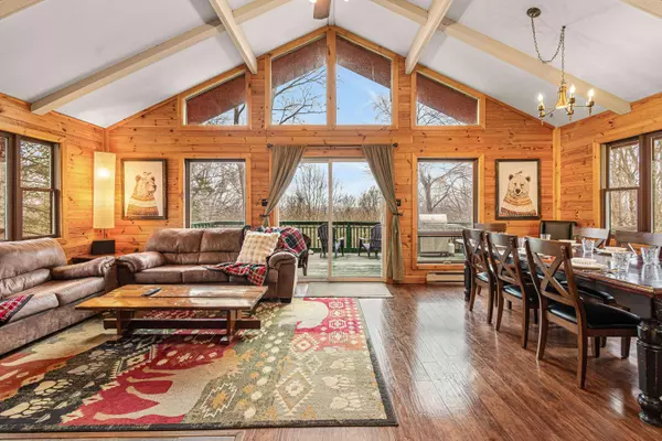 33 Skye DR Drive, Lake Harmony, PA 18624