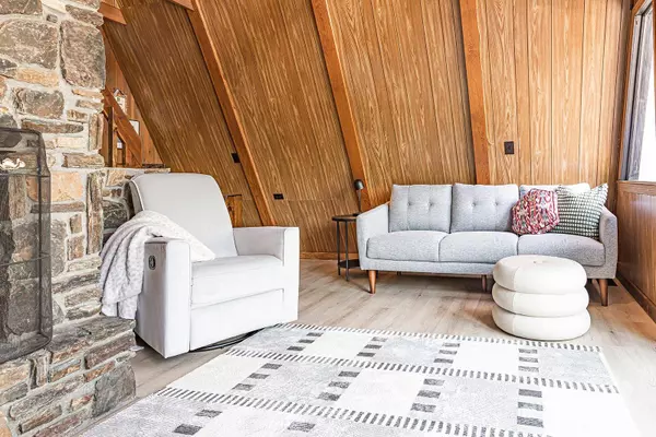 826 Shumont RD, Black Mountain, NC 28711