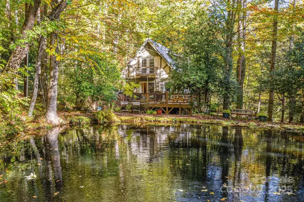 21 Christy LN, Maggie Valley, NC 28751