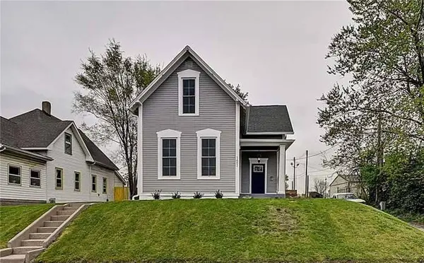 121 Herman St, Indianapolis, IN 46202-3818