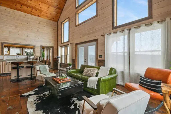 663 Sterling RD, Sterling, PA 18463