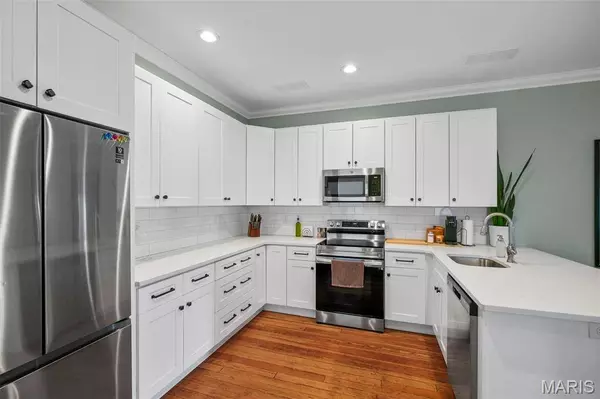 1711 Marconi AVE, St Louis, MO 63110