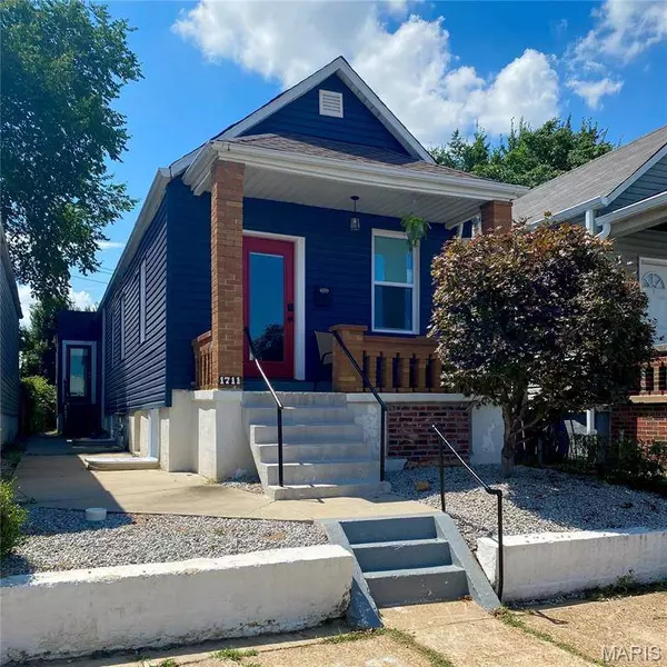 1711 Marconi AVE, St Louis, MO 63110