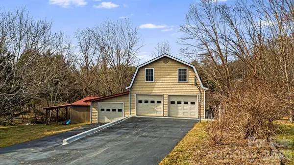 1236 Upper Brush Creek RD, Fairview, NC 28730