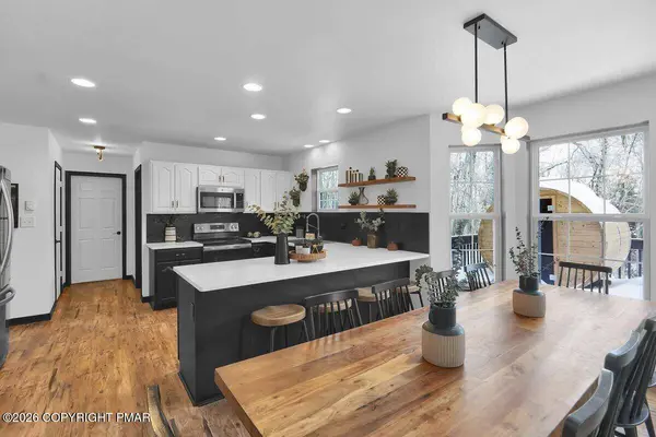 294 Stillwater DR, Pocono Summit, PA 18346