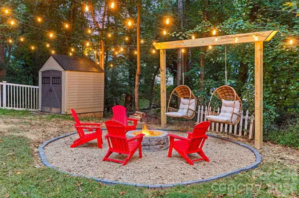 28 Grove Garden AVE, Candler, NC 28715