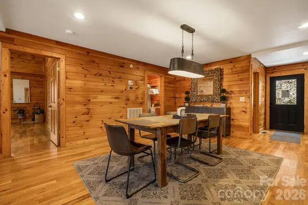 131 Trillium Glen DR, Mars Hill, NC 28754