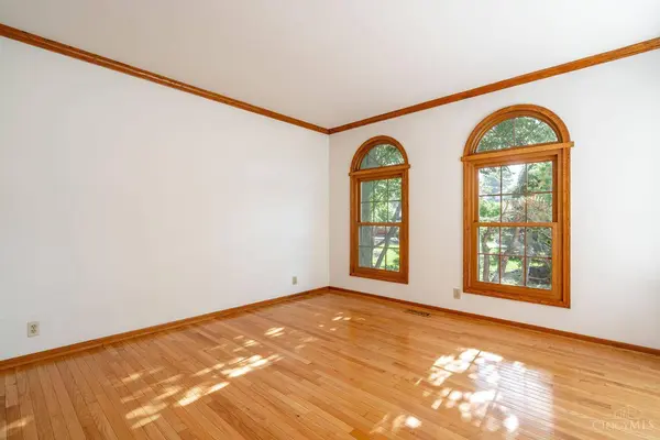 7977 Quail Meadow Ln, West Chester, OH 45069