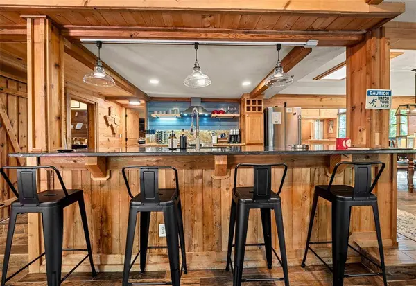 31 Split Shot CIR, Broken Bow, OK 74728