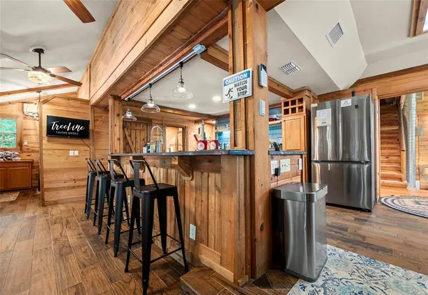 31 Split Shot CIR, Broken Bow, OK 74728