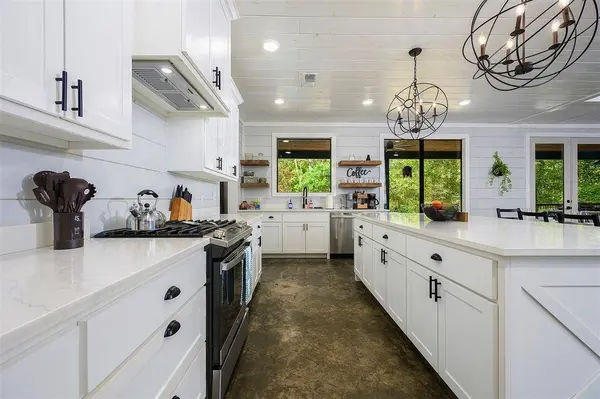 249 N Alaqua TRL, Broken Bow, OK 74728