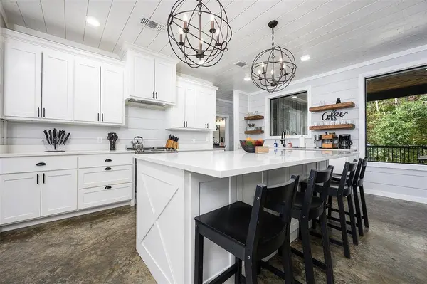 249 N Alaqua TRL, Broken Bow, OK 74728