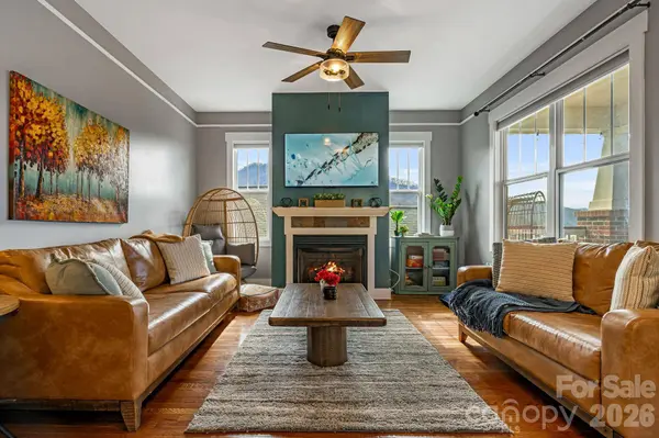 17 Byrdcliffe LN, Asheville, NC 28805