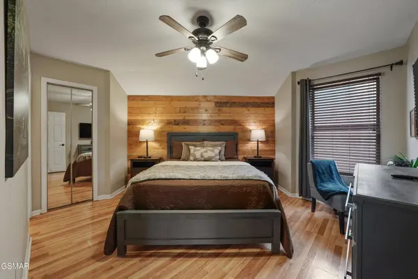 1103 Villa LN, Gatlinburg, TN 37738
