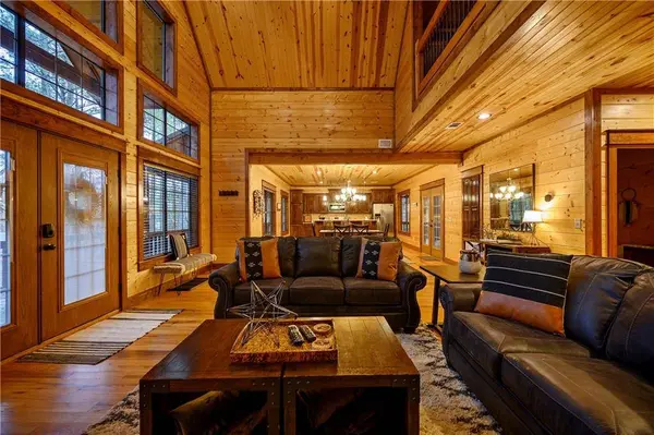 299 Sugarberry TRL, Broken Bow, OK 74728