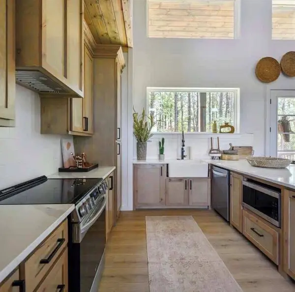 519 Timberline TRL, Broken Bow, OK 74728