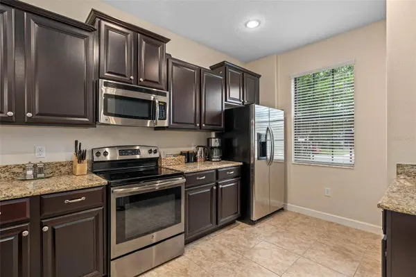 1476 MOON VALLEY DR, Davenport, FL 33896