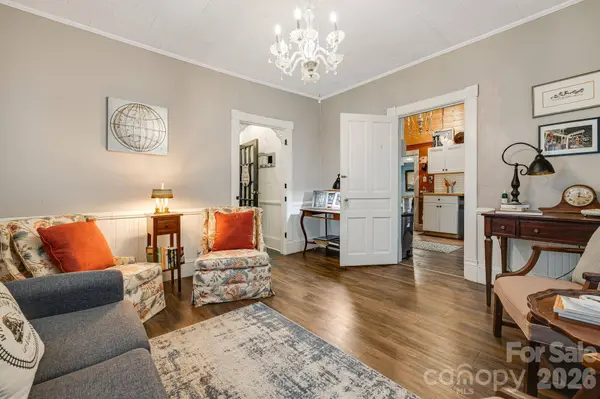 364 Haywood RD, Dillsboro, NC 28725