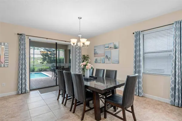 1476 MOON VALLEY DR, Davenport, FL 33896